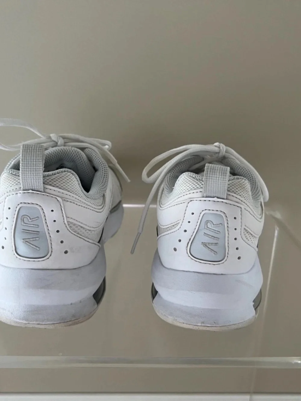 Nike Air Max Womens Size 10 White Pure Platinum